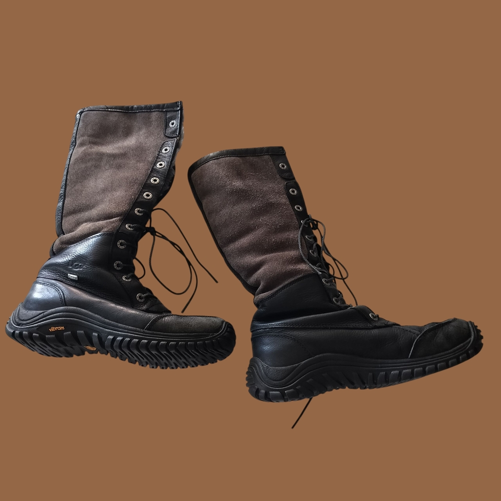 Ugg Adirondack Tall Leather Sheepskin Winter Snow Boots Black Brown, Size 7.5
